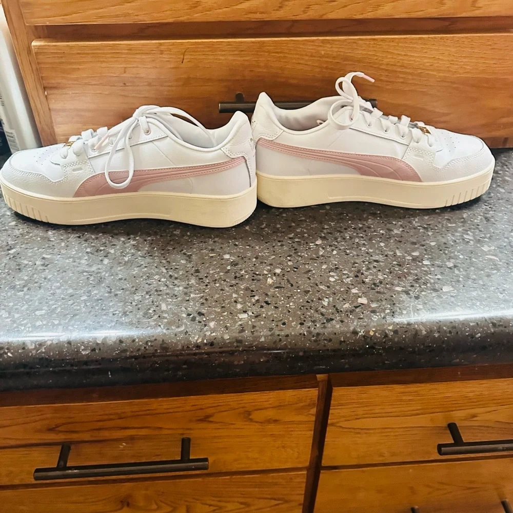 Puma Carina Street Lux women's sneakers 10